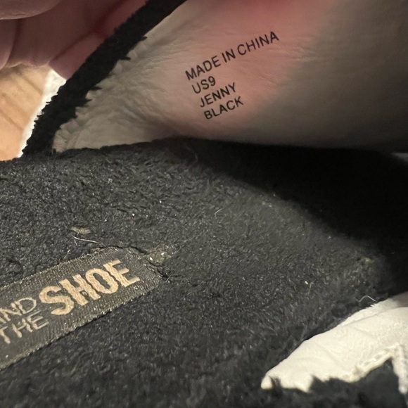 Jane and the shoe Jenny black fuzzy faux fur platform sandals - Picture 10 of 10